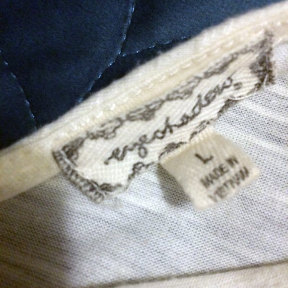 Eyeohadew/Casual Lace front top creamy color Fringe Sz Lg - Picture 4 of 4